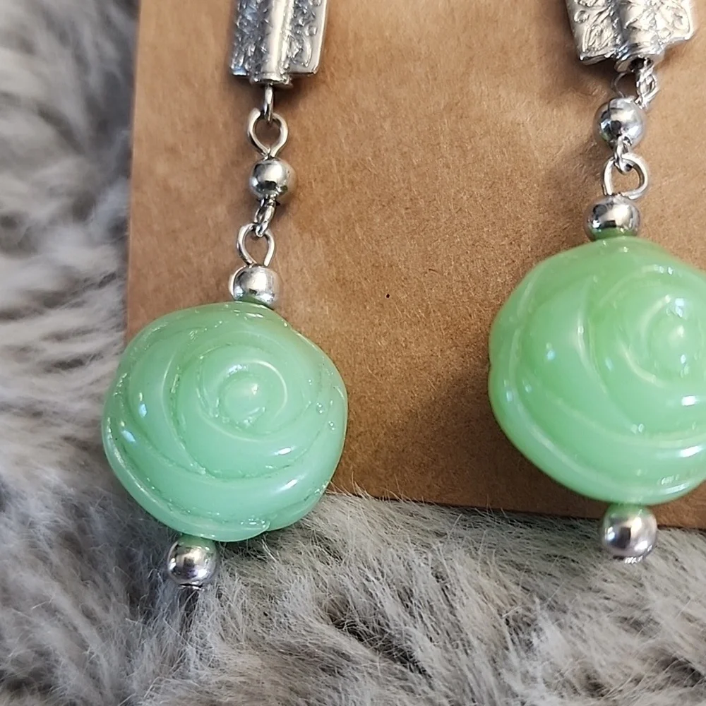 Green and Silver Rose Detail Dangle Earrings‎